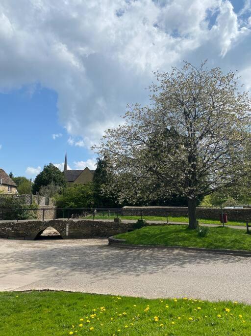 Stylish One Bedroom Cotswold Coach House Tetbury Ngoại thất bức ảnh